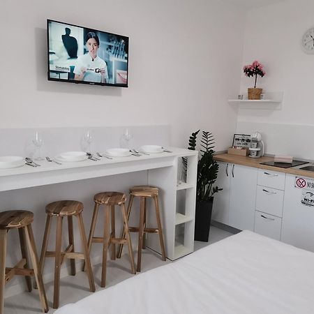 Casuta Cu Tei Villa Oradea Room photo