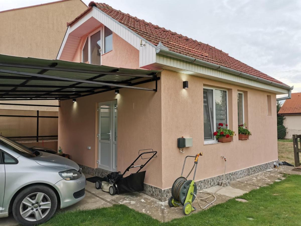 Casuta Cu Tei Villa Oradea Exterior photo
