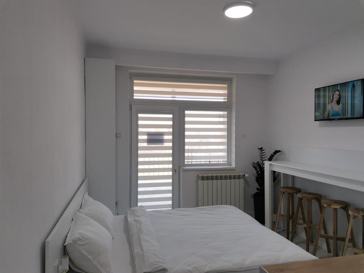Casuta Cu Tei Villa Oradea Room photo