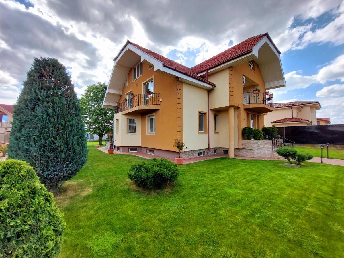 Casuta Cu Tei Villa Oradea Exterior photo