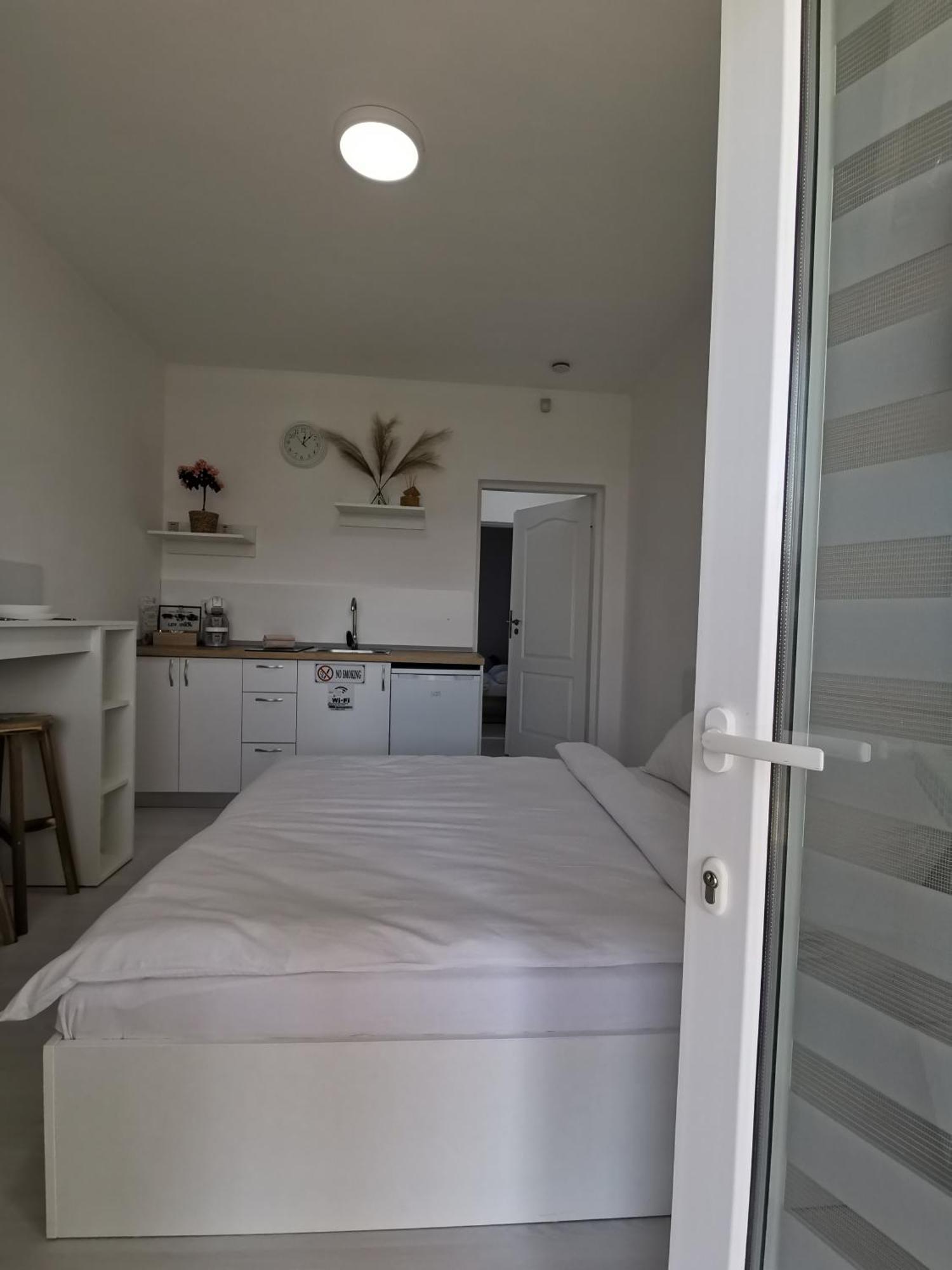 Casuta Cu Tei Villa Oradea Room photo